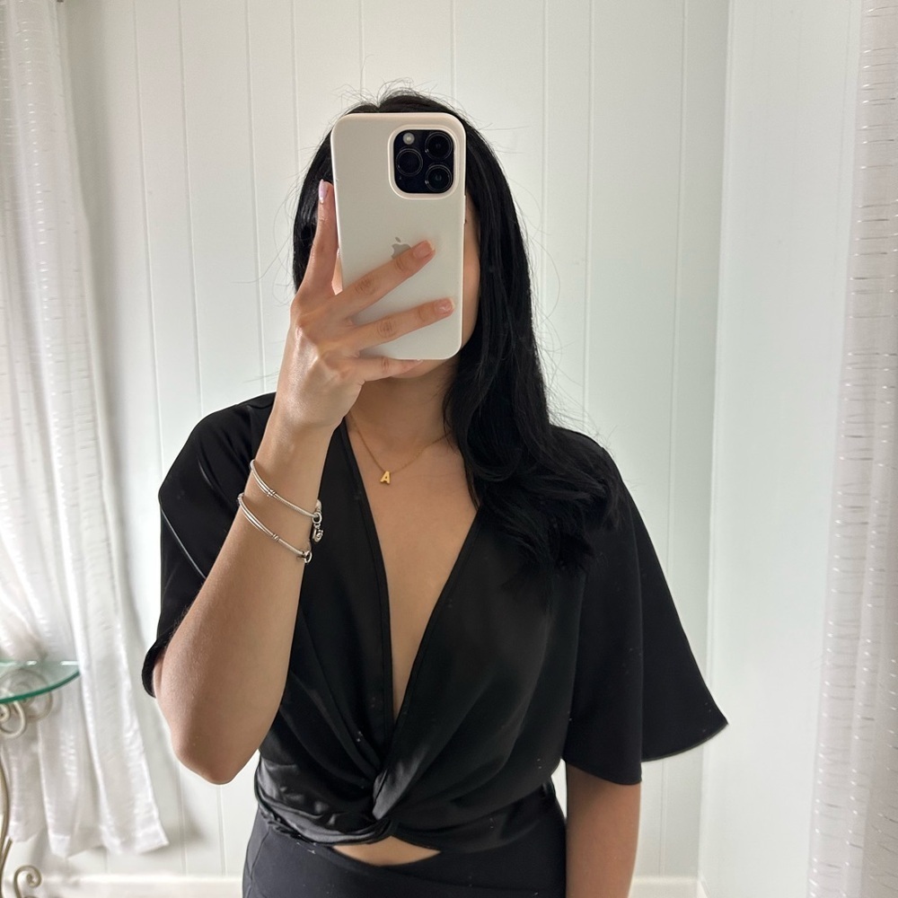 Express Black Twist Front Crop Top - Picture 1 of 3